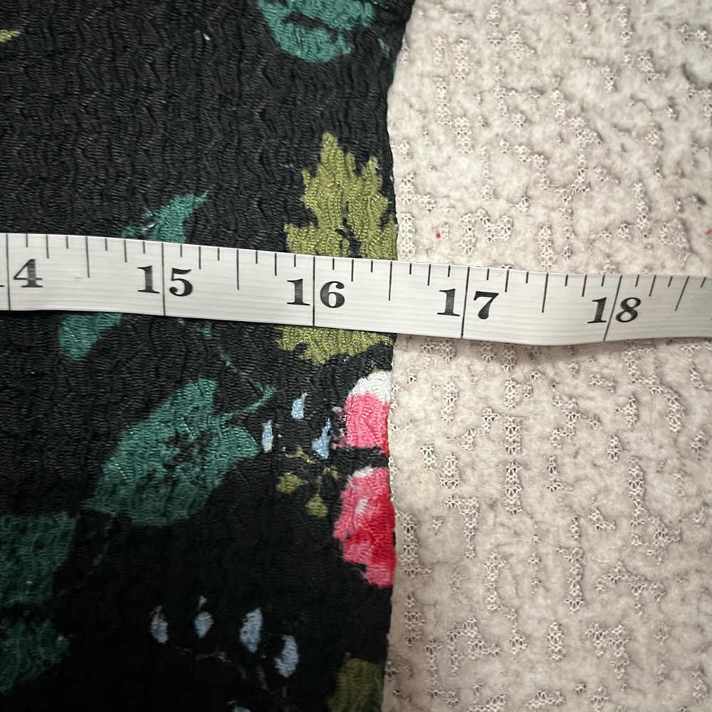 LOFT Black Floral XS Square Neck Blouse Knit Peasant Top Smocked Puff Sleeves - Picture 15 of 17